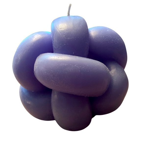 Soy Lavender Knot Candle - Picture 1 of 1